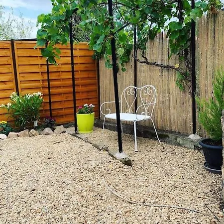 Le No 2 Casa de Férias Le Vigeant