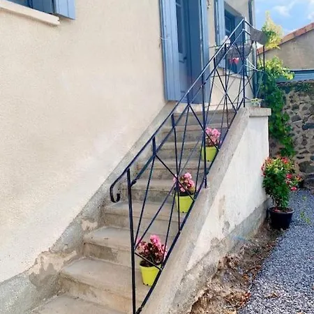 Holiday home Le No 2 Le Vigeant