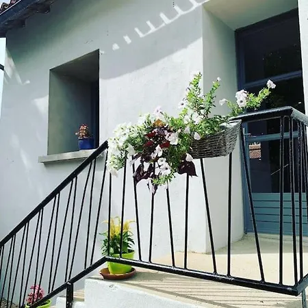 Le No 2 Holiday home