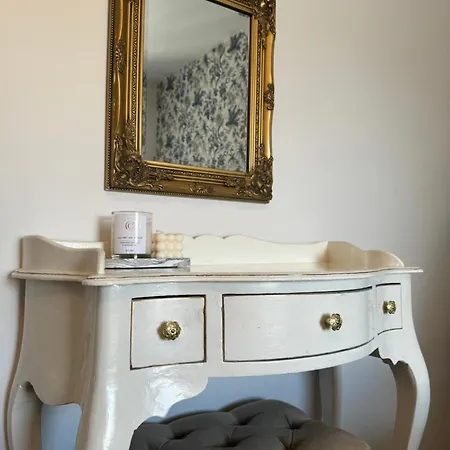 Le No 2 Casa de Férias Le Vigeant